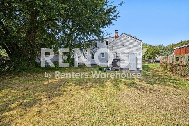 981 Wolcott Ave