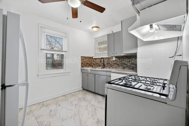 Photo - 8347 Eton Pl