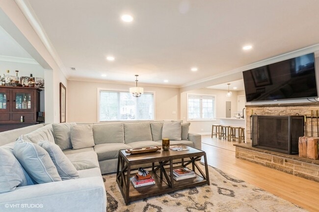 Photo - 3205 Sprucewood Rd