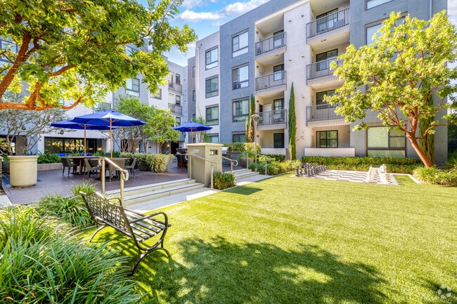 Main Stage - Terrena Apartment Homes