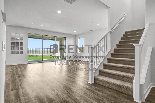 Photo - 18116 Hedgerow Way