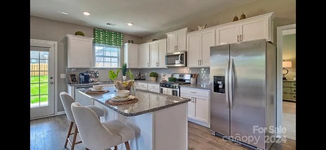 Photo - 36 Ashelyn Pk Dr