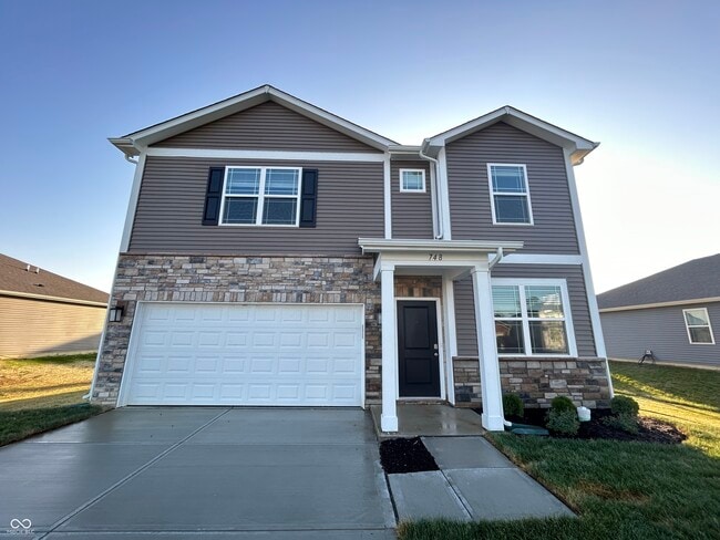 Photo - 748 Van Buren St