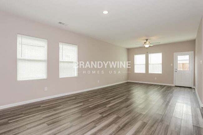 Photo - 1500 Ancer Wy