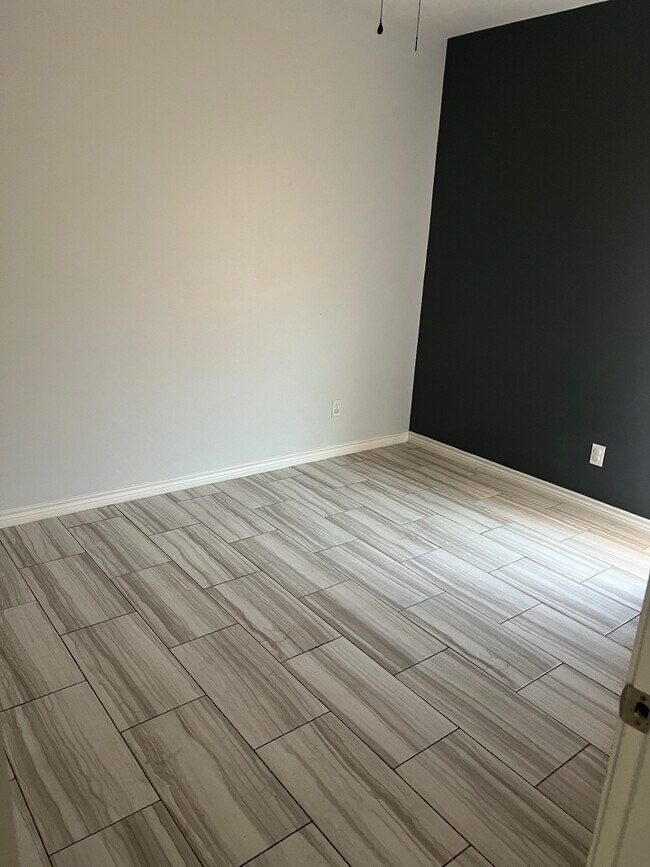 Photo - 1306 Royola St