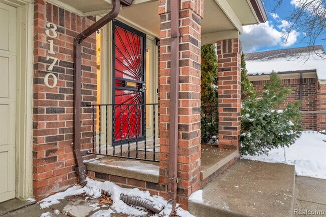 Photo - 3170 Woods Cir Dr