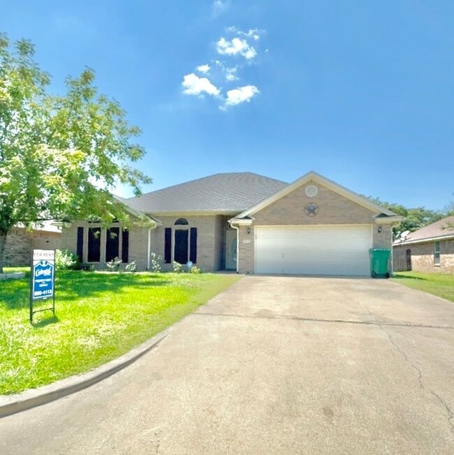 Building Photo - AVAILABLE MID JULY!! 4Bd/2 Ba in Harker Heights, TX!