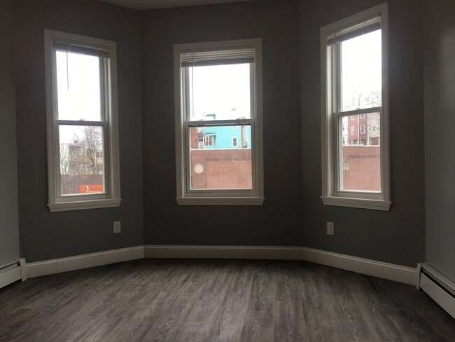 424 Bowdoin St Unit 2