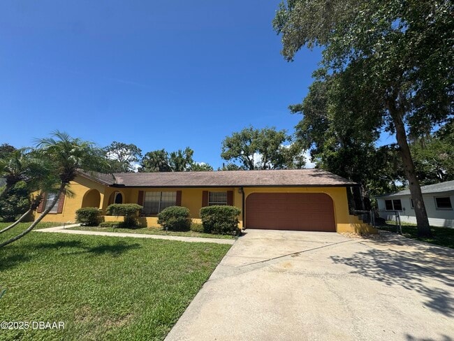 Building Photo - 730 Lindenwood Cir E