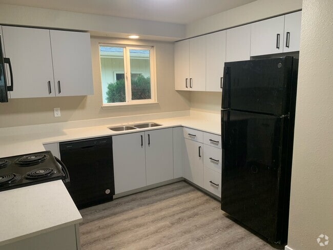 Building Photo - 544 S 13th St Rental