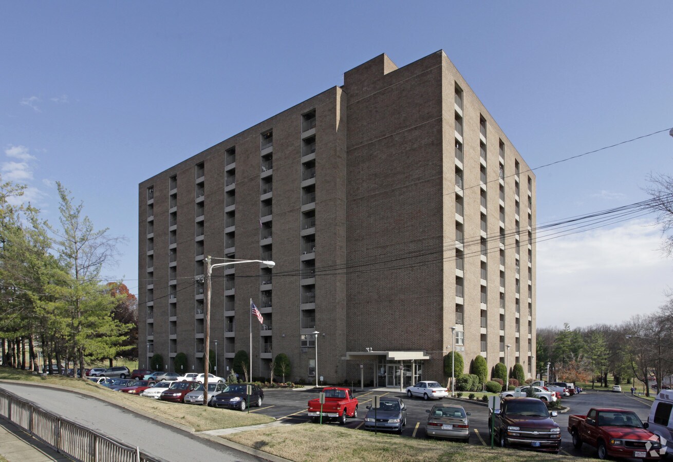 Chippington Towers I - Chippington Towers I Apartments