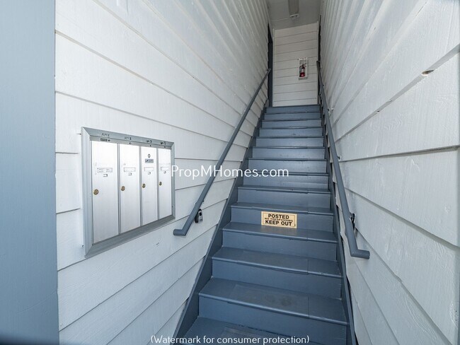 Photo - 5008 SE Woodward St Unit 5008 SE Woodward Street -  2