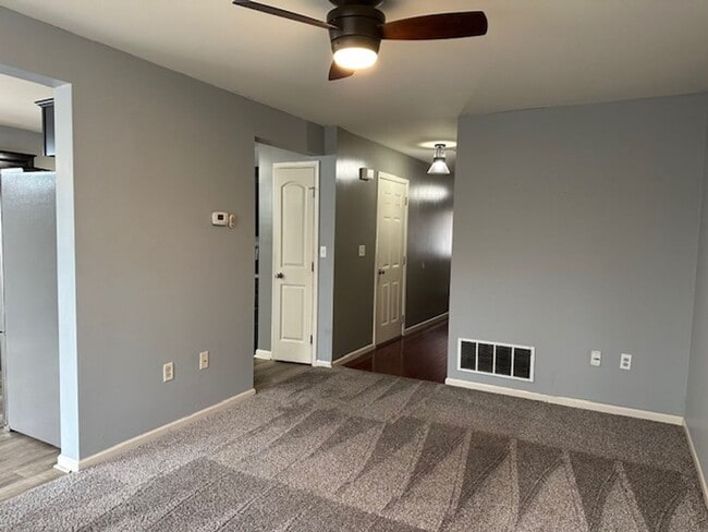 Photo - 6402 Creekbend Dr