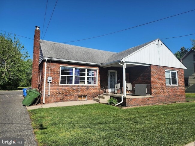 Building Photo - 333 N Main St Rental
