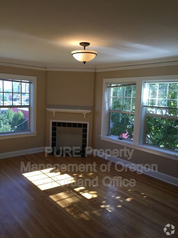 Building Photo - 709 SW 16th Ave Unit 401 Rental