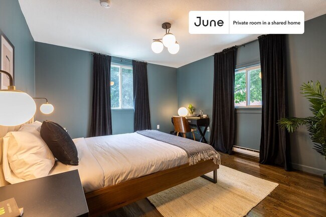 Building Photo - Room in Shared 6 bed/4 bath home Unit B