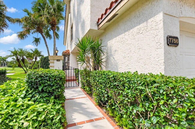 7756 La Mirada Dr