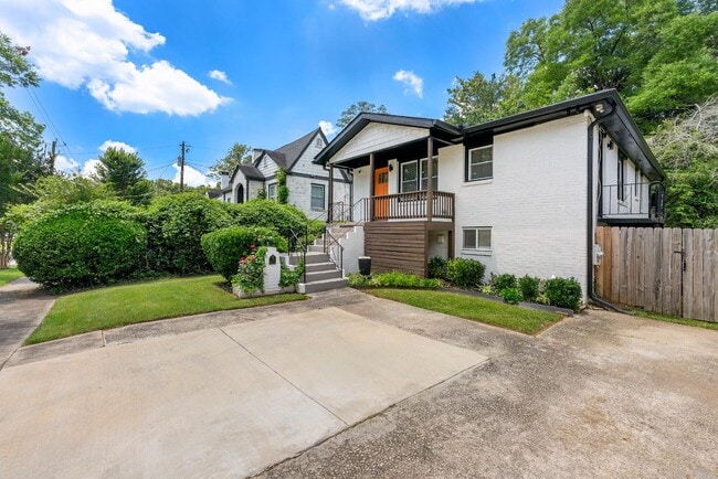 Photo - 70 Chappell Rd NW