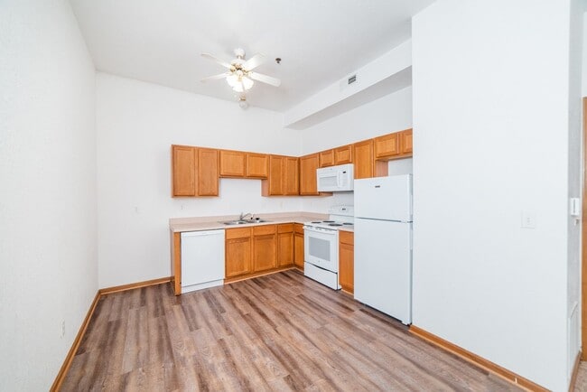 Pinnacle Heights Apartments