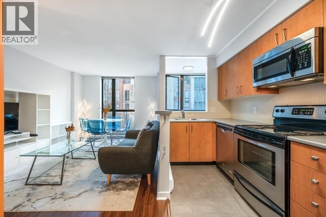 Photo - 1295 Richards St Unit 311