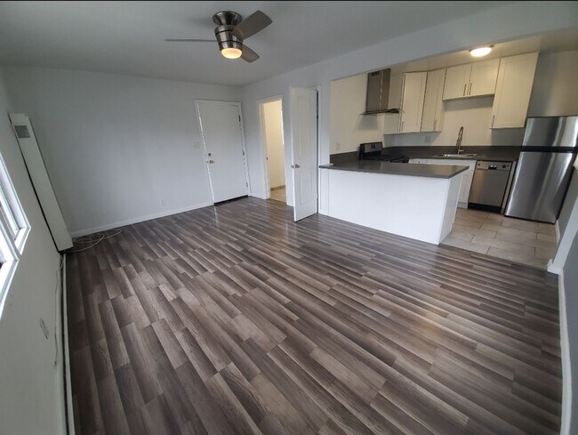 Photo - 1743 S La Brea Ave Unit 5