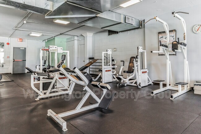 Photo - 4600 S Four Mile Run Dr Unidad Apt 117