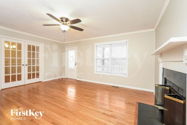 Photo - 139 Creek Meadow Dr