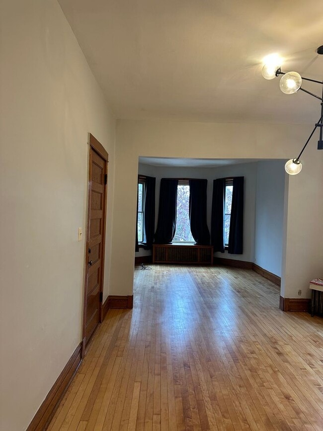 Photo - 2611 W Walton St