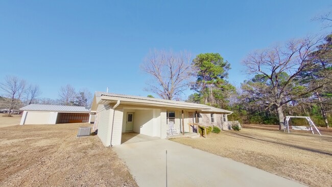 Building Photo - 4954 East St