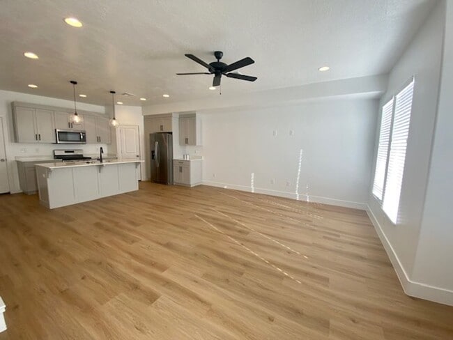 Photo - DARLING TOWNHOME FOR RENT!