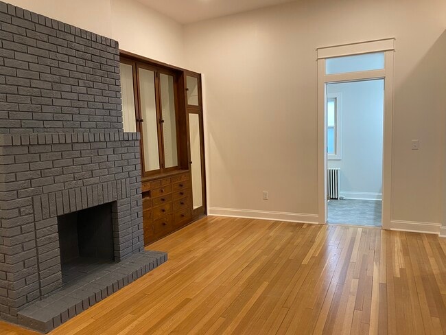 Photo - 822 3rd St S Unit 2