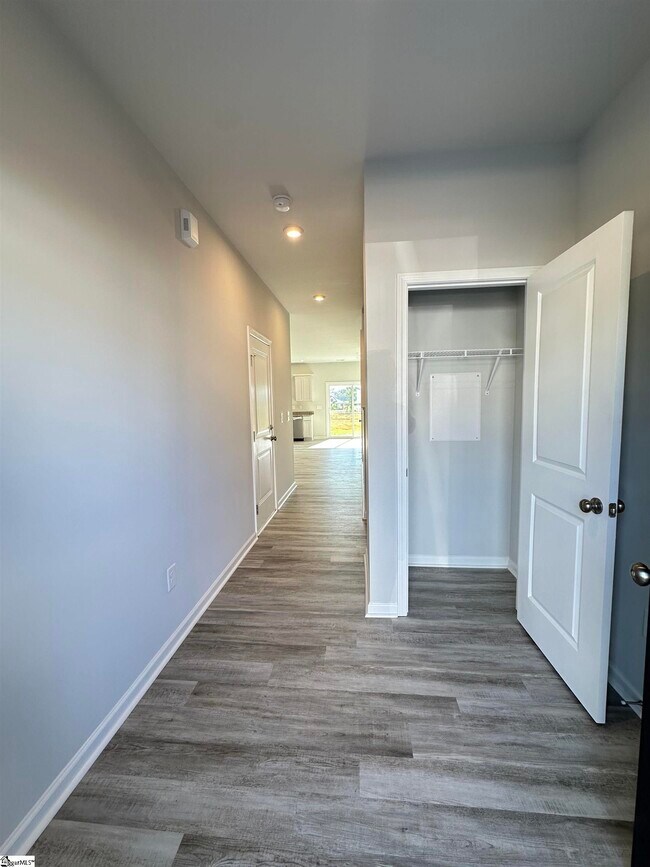 Photo - 120 Randwick Ln