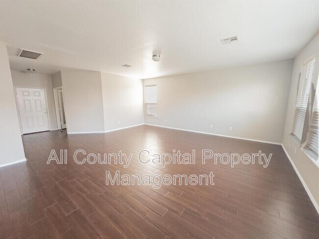 Photo - 9909 Fantail Ln