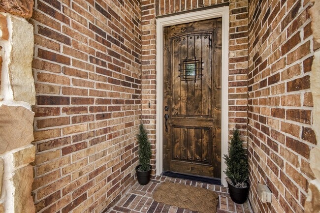 Photo - 321 Westwood Dr