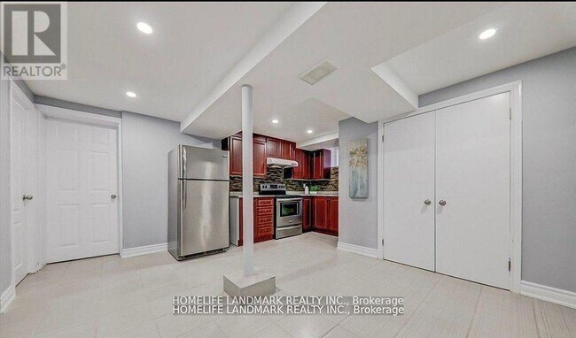 Photo - 1336 Pharmacy Ave