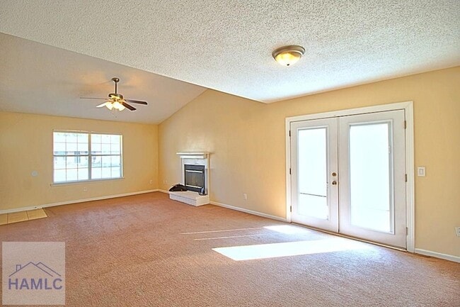 Photo - 664 Windward Dr