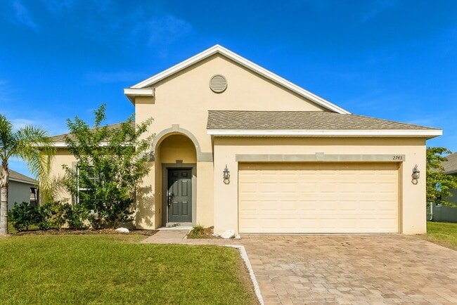 Building Photo - 2743 Creekmore Ct