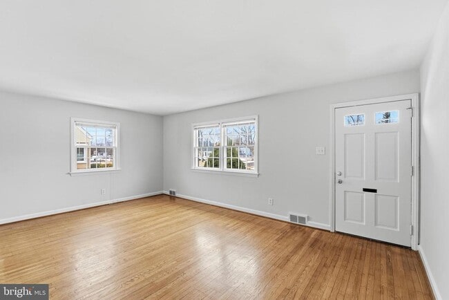 Photo - 1206 Sylvan Dr