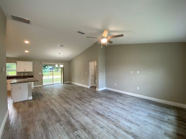 Photo - 2 Juniper Way Ln