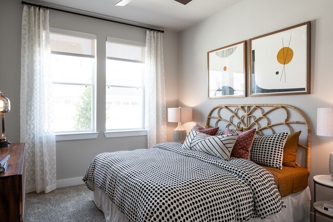 Photo - Timbergrove Station