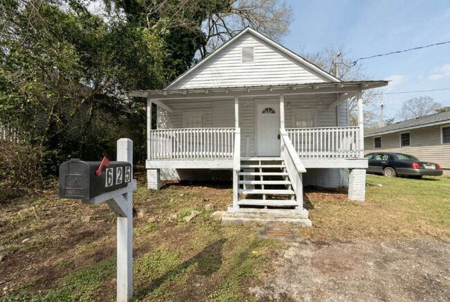 Building Photo - 625 E Wall St