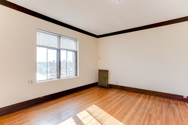 Photo - Lakesbury Apartments