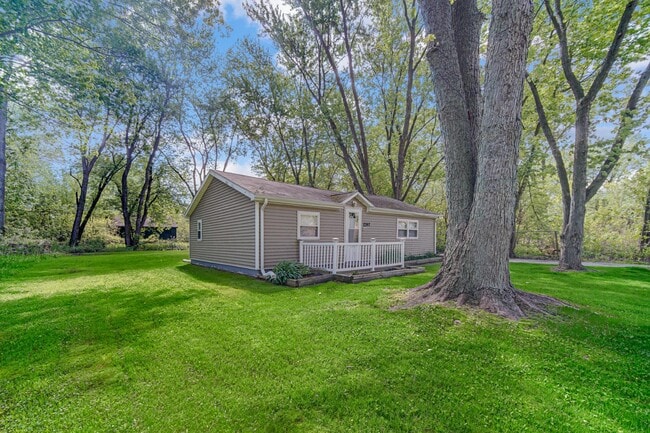 Photo - 2367 W Bell St