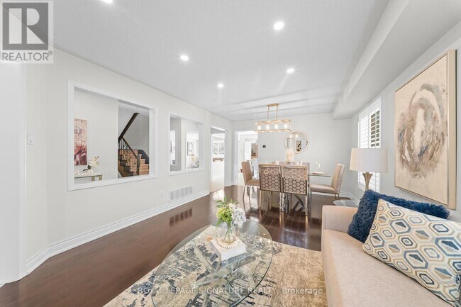 Photo - 16 Newark Way