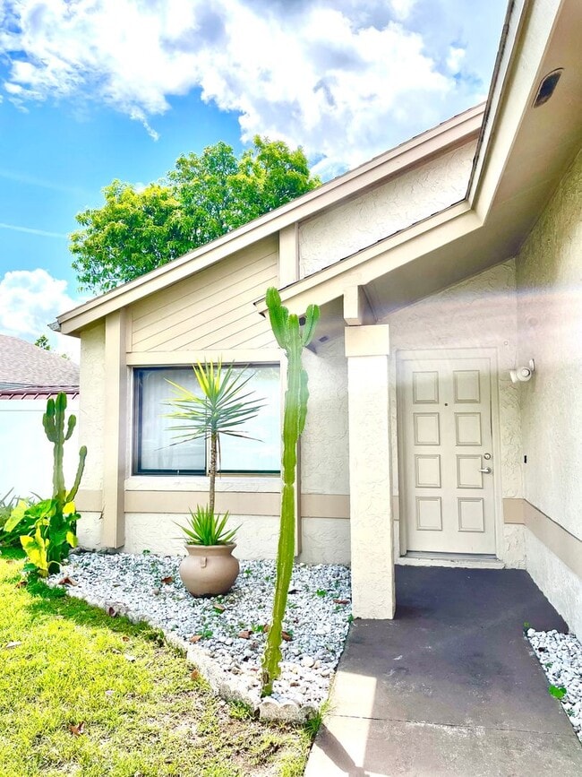 Photo - 11451 Darlington Dr