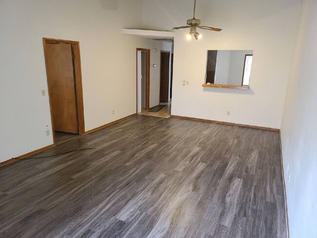 Photo - "Charming 2-Bedroom Oasis with Cozy Fireplace on Caracas Dr!"