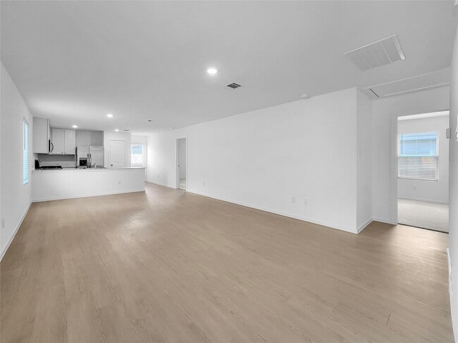 Photo - 14611 S Ascot Bnd Cir