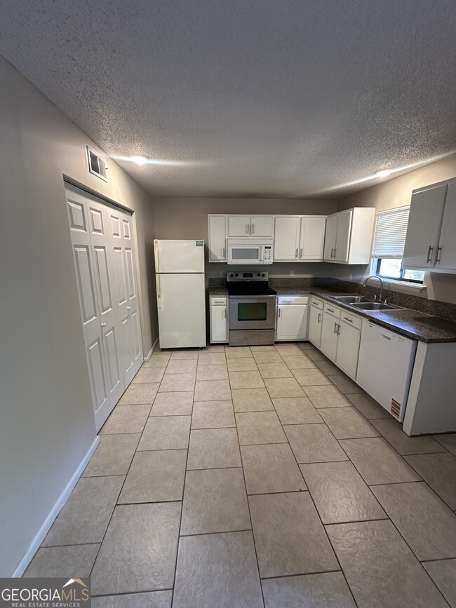 Photo - 125 Seaparc Cir Unit C