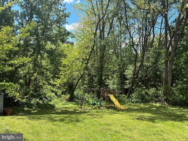 Photo - 11 Noblewood Ct