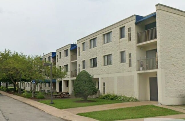 Building Photo - 505 Westmoreland Ave